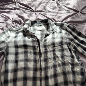 American Eagle Outfitters Black and White Plaid Shirt